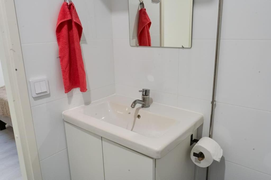 3H,K,P - Keskellae Tamperetta Kaunis Parvekkeellinen Uusittu Kolmio Apartment Exterior photo